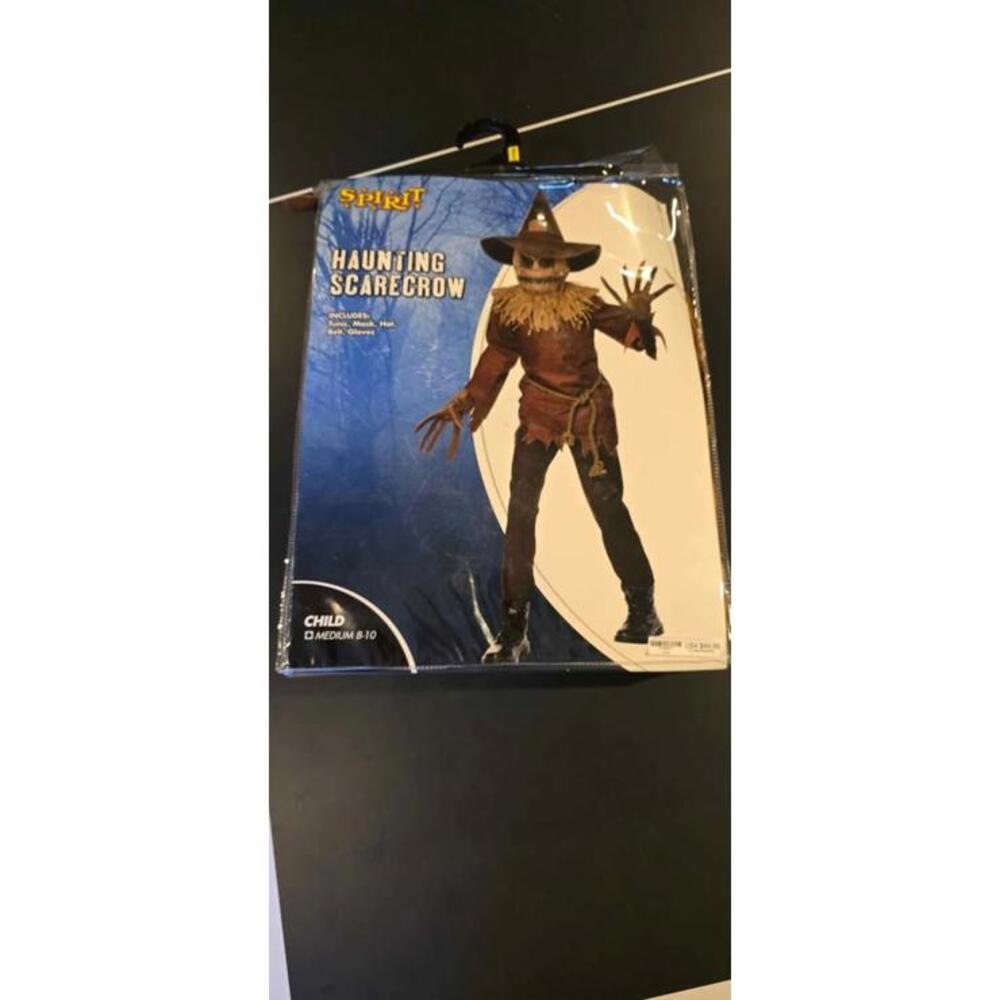 Haunting Scarecrow Halloween Costume